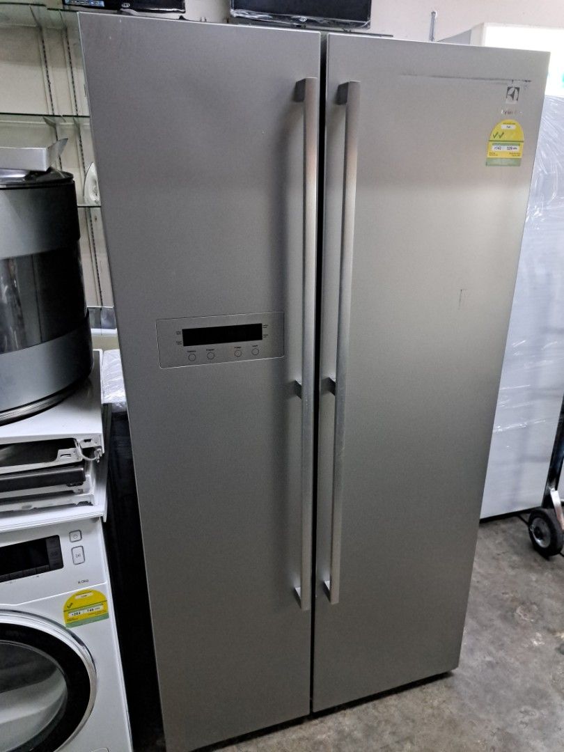 Electrolux side by side Refrigerator Fridge warranty 2months