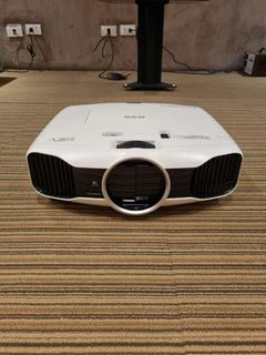 Epson Projector EH-TW8200