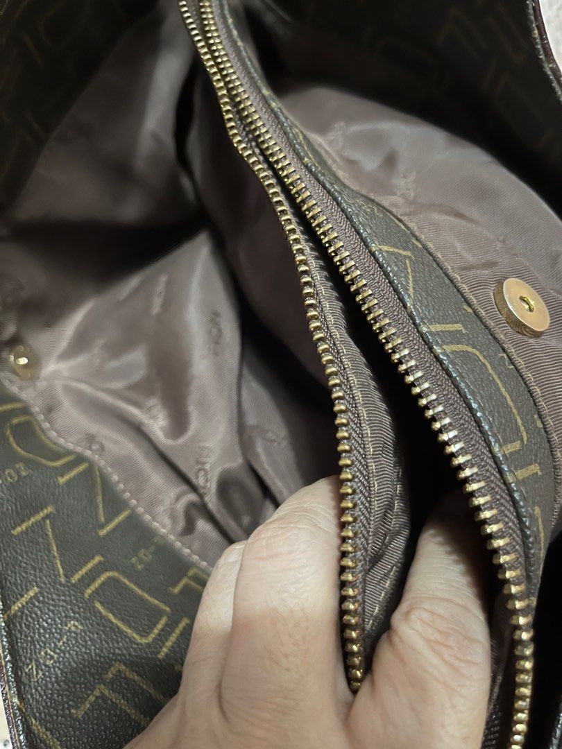 Fion FION, Luxury, Bags & Wallets on Carousell