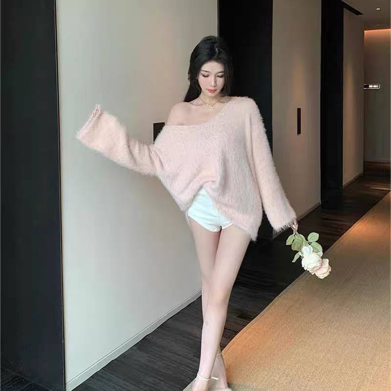 Fluffy Oversized Sweater, Women's Fashion, Tops, Longsleeves on Carousell