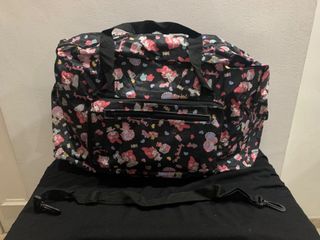 (Category: ) located in . Submitted by shopchert (Listing ID 1241839206, Image 1). Description: .