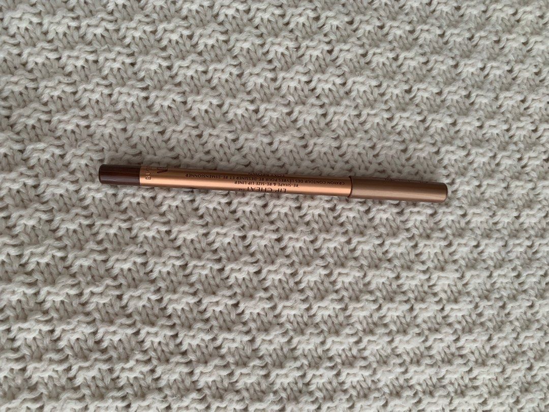 Foxy brown Charlotte tilbury lip liner, 美容＆化妝品, 健康及美容 皮膚護理, 化妝品