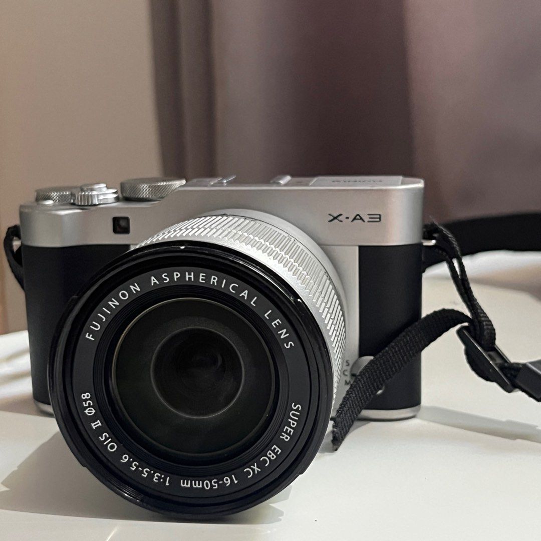 Fujifilm XA3 with Meike 35mm F1.4 lens and 1650mm F3.55.6 kit lens