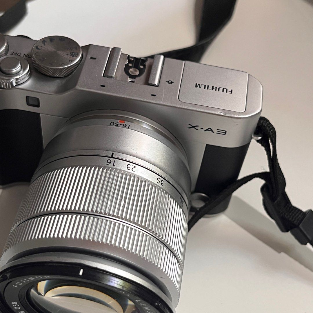 Fujifilm XA3 with Meike 35mm F1.4 lens and 1650mm F3.55.6 kit lens