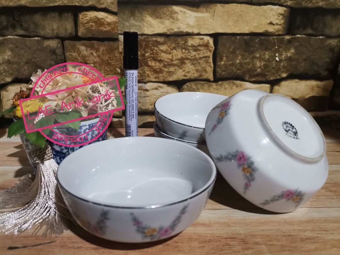 Glory China Bowl set (Porcelain) (Category: Dinnerware & Cutlery) located in Taguig. Submitted by lae.onlineshop (Listing ID 1241935450, Image 1). Description: Glory China Bowls (Porcelain) Set of 4 Issue: Zero to minimal faded silver linings This item is from Japan Surplus so please limit your expectations. WHAT YOU SEE IS WHAT YOU GET. Shopee checkout available. TRANSACTION FEES APPLY. MOP: Gcash/Unionbank only MOD: REGULAR JNT/Shopee checkout/