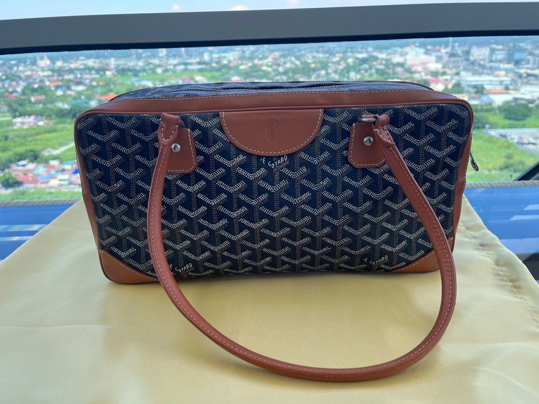 Authentic Original Goyard St Martin Hobo Bag, Luxury, Bags & Wallets on  Carousell