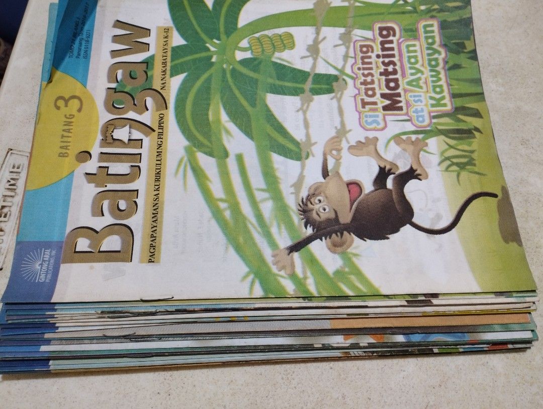 Grade 3 Educational magazines (Category: Magazines) located in Quezon City. Submitted by cold_chain (Listing ID 1241774692, Image 1). Description: Selling for Php 100 for 22 magazines.