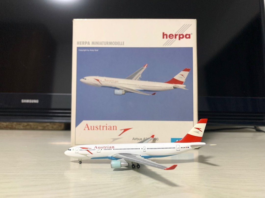 Herpa Models Austrian Airlines Airbus A330200 OELAN 1500, Hobbies