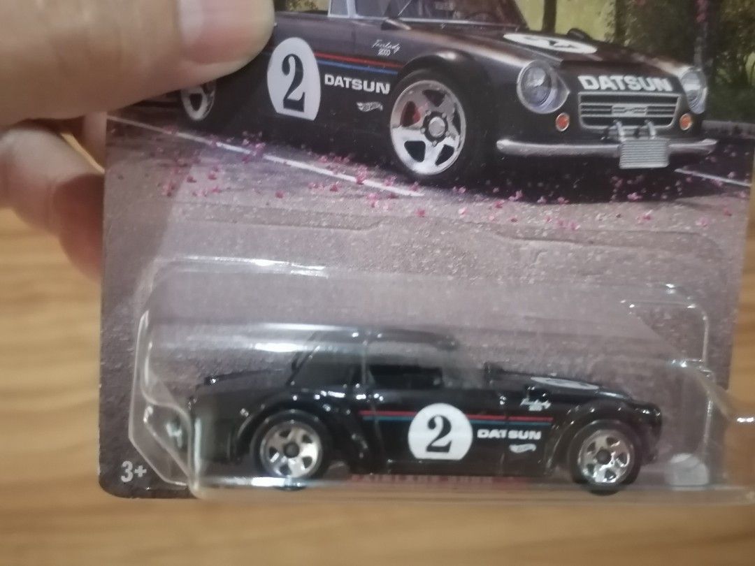 Fairlady 2000 hot wheels black deals