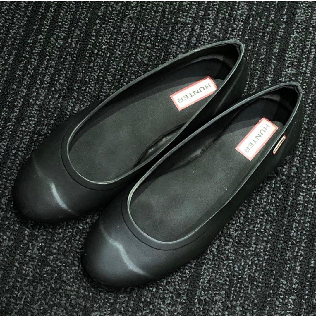 Hunter black flats rain shoes Carousell