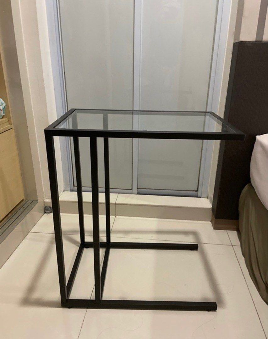 Ikea c deals shaped side table