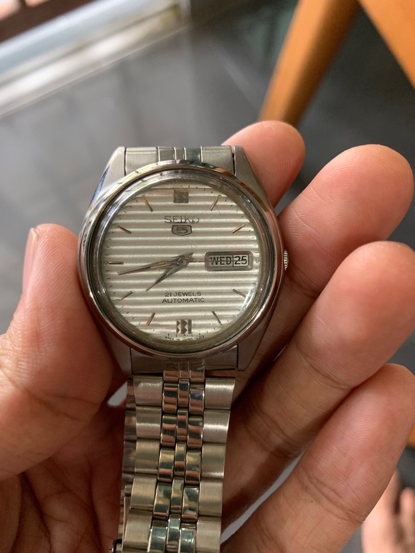 Jam hot sale seiko 5