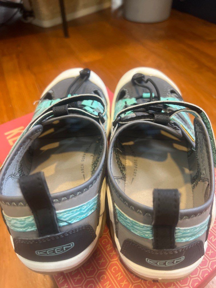 Walking sneaker keen sandals outlet women