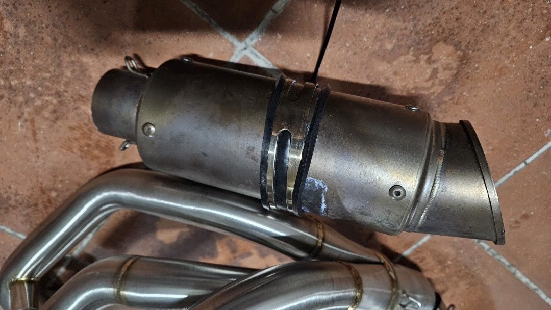 Knock off Austin Racing gp2 exhaust for mt09, mt09, xsr900, xsr 900, tracer 900 v1/v2 gen1/gen2