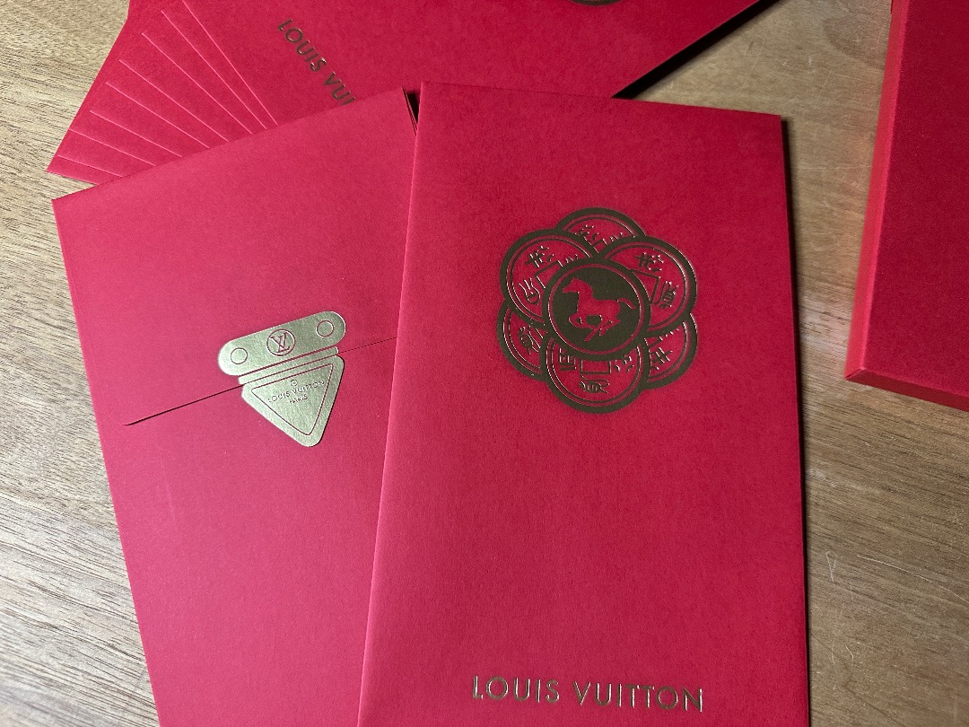 Louis Vuitton 馬年利是封12個red packet, 興趣及遊戲, 手作＆自家設計, 文具及工藝- 節日佈置及裝飾- Carousell