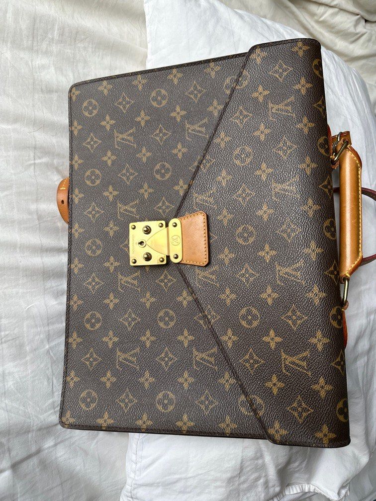 LOUIS VUITTON BRIEFCASE. NEW LOCK FROM LOUIS VUITTON - REDUCED!!! (Category: Luxury Bags & Wallets) located in Makati City. Submitted by docterusa (Listing ID 1241761540, Image 1). Description: Louis Vuitton briefcase Lock mechanism is brand new and still in plastic. Comes with keys 100% authentic..