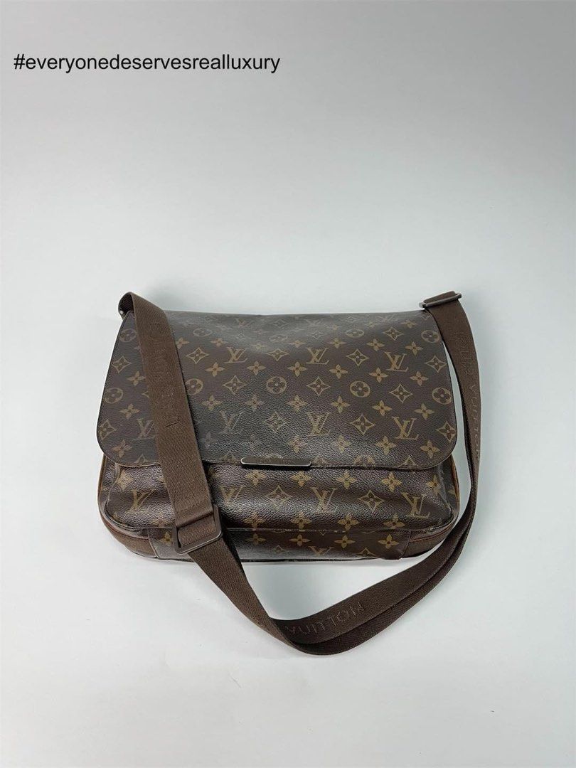 Louis Vuitton Messenger Monogram Beaubourg MM Brown - US