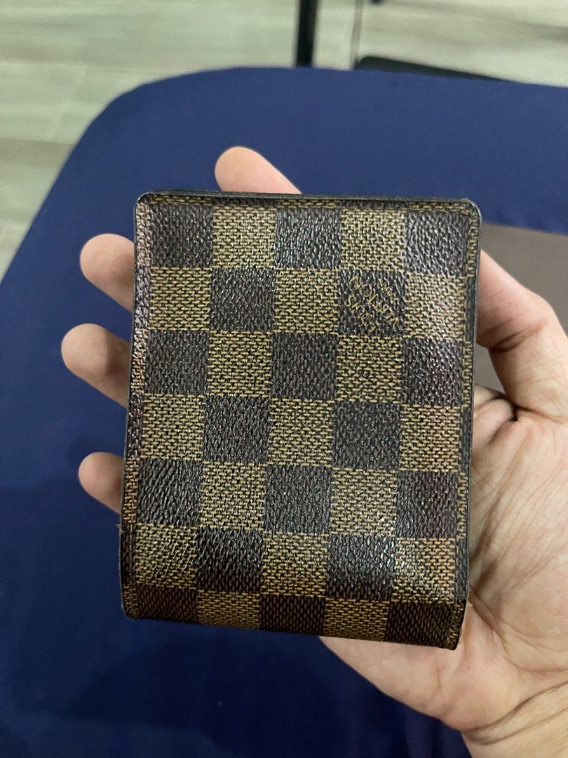 LV Damier Wallet Authentic, Luxury, Bags & Wallets on Carousell