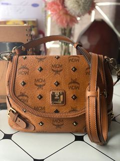 Authentic MCM Rabbit toy brown bag ( like new 99%), Women's Fashion, Bags &  Wallets, Cross-body Bags on Carousell