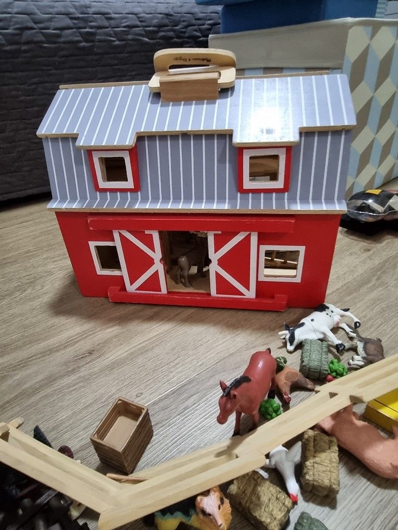 Fold and go clearance barn