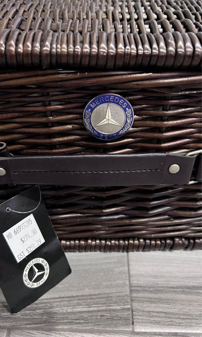 Mercedes Benz Picnic Basket Set, Furniture & Home Living, Kitchenware & Tableware, Food