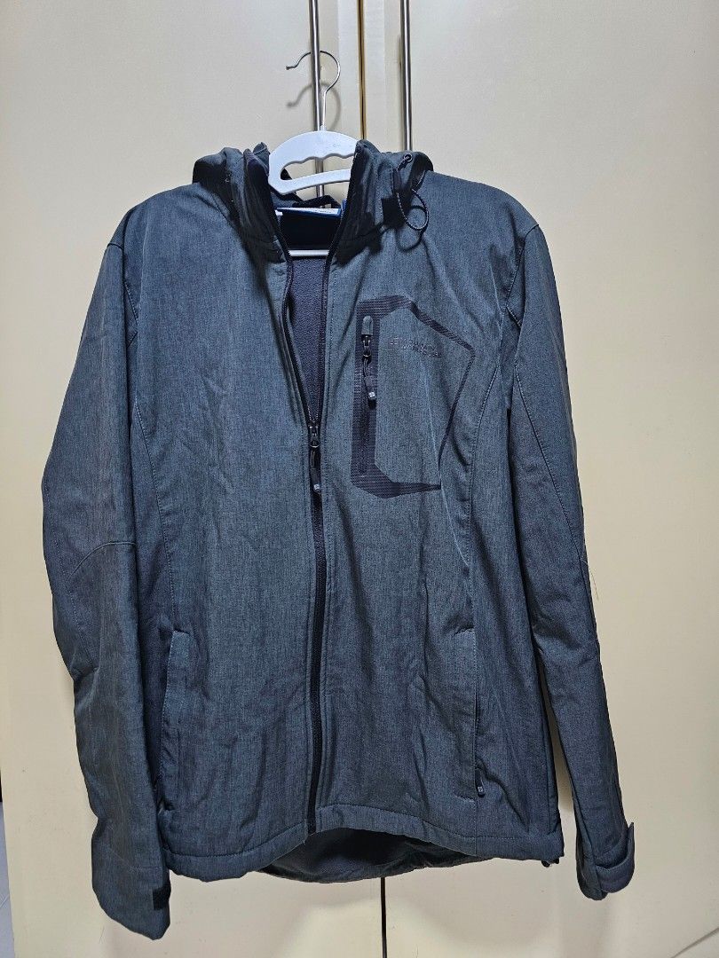 Mountain Warehouse Jacket (Category: Coats, Jackets and Outerwear) located in Quezon City. Submitted by DawnToDark (Listing ID 1241913999, Image 1). Description: Mountain Warehouse Gray size M Bought abroad Removable hood 22x27.