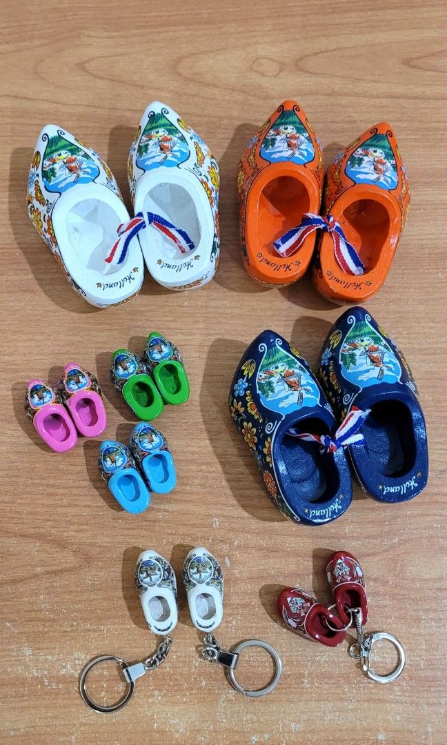 Little girl sales wooden clogs