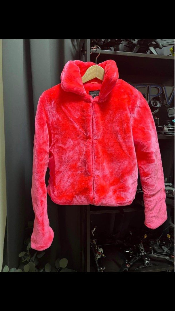 Neon Pink Cropped Faux Fur Jacket 40 Women s Fashion Coats