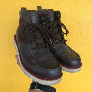 Nike ACG Boots.