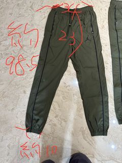 Nike Air Jordan 縮口褲 休閒褲（軍綠）