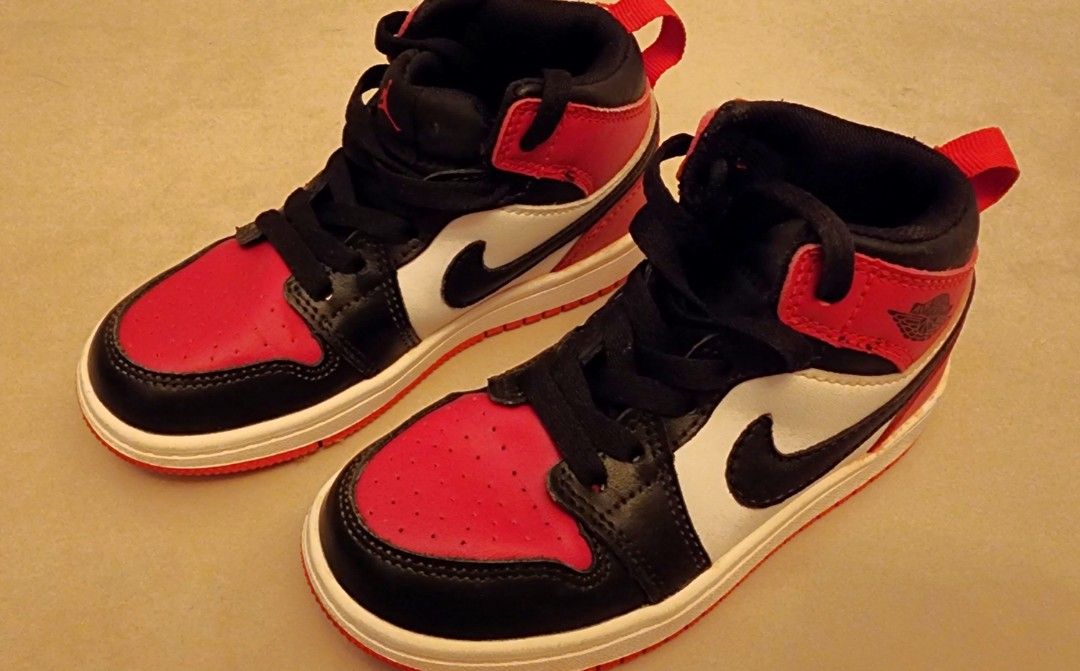 Sepatu Nike Kwazi Tenis Kwazi Jordan Nike Size 42, Fesyen Pria