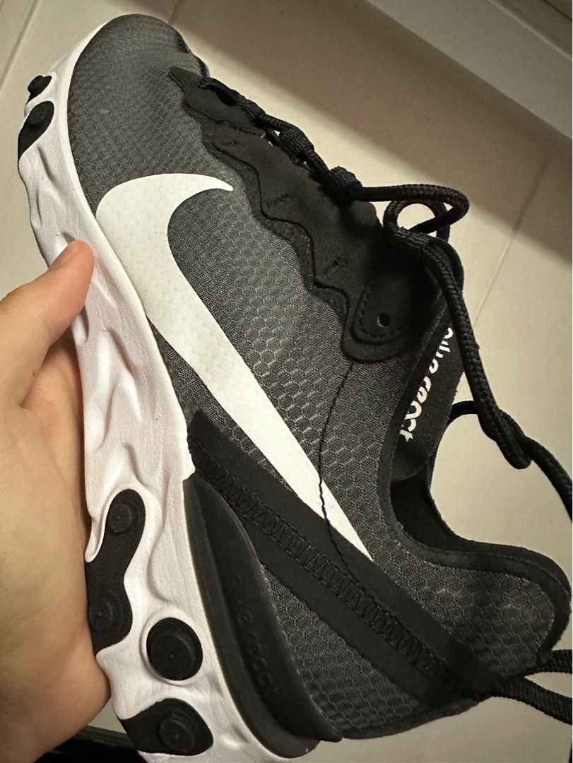 Prezzo nike sales react element command