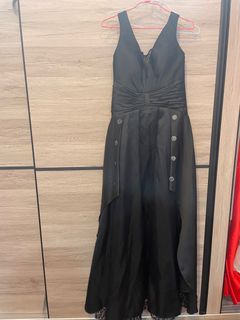 O muses黑色禮服 （中間有點小小露）