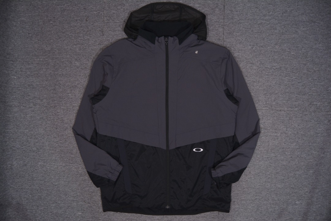 Oakley, Men's Fashion, Coats, Jackets and Outerwear on Carousell