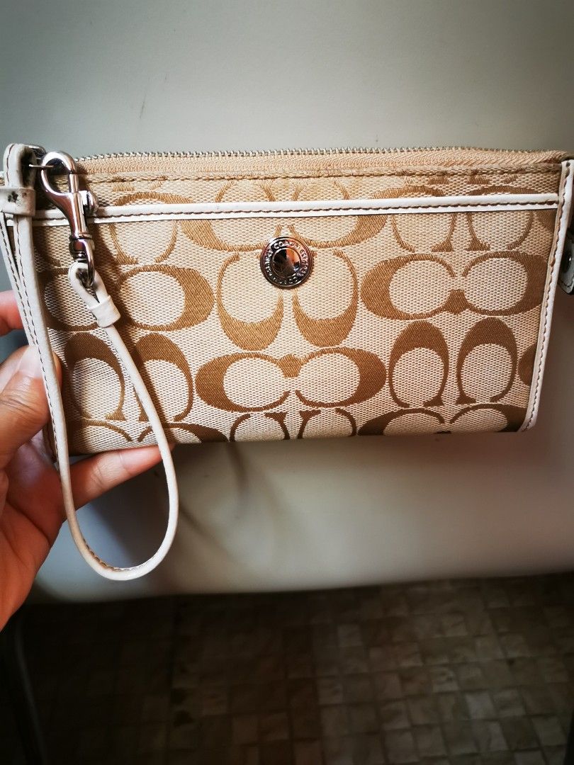Coach cell phone wallet hot sale wristlet