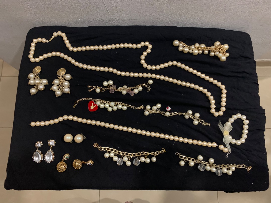 Aarong pearl necklace 2025