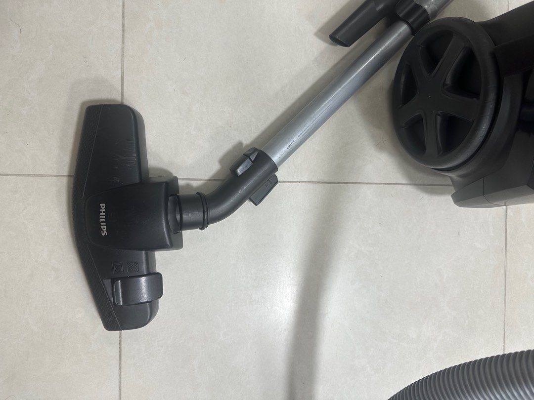 Philips Power Pro Compact 1800w vacuum, TV & Home Appliances, Vacuum ...