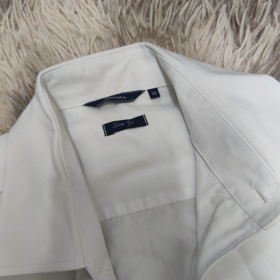 PLAIN WHITE LONG SLEEVE - SAHARA BRAND (Category: Tshirts & Polo Shirts ) located in Manila. Submitted by stevendj26 (Listing ID 1241933682, Image 2). Description: Condition: Like New Color Rate: 9.5/10 Best fit: XS-S Size: L 68cm X Shoulder 38cmX Sleeves 60cm RFS: Decluttering.