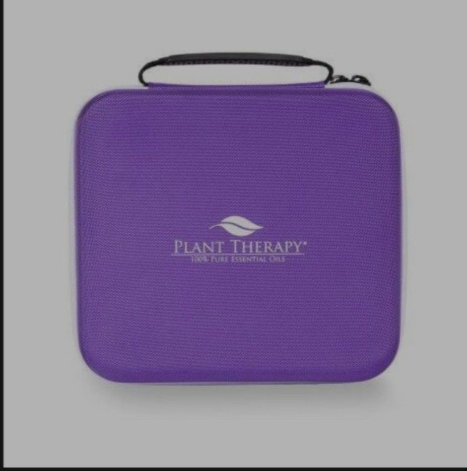 Plant Therapy Essential Oil Case (Category: Everything Else Others) located in San Juan City. Submitted by decml (Listing ID 1240327309, Image 1). Description: holds 32 5ml or 10ml essential oils.