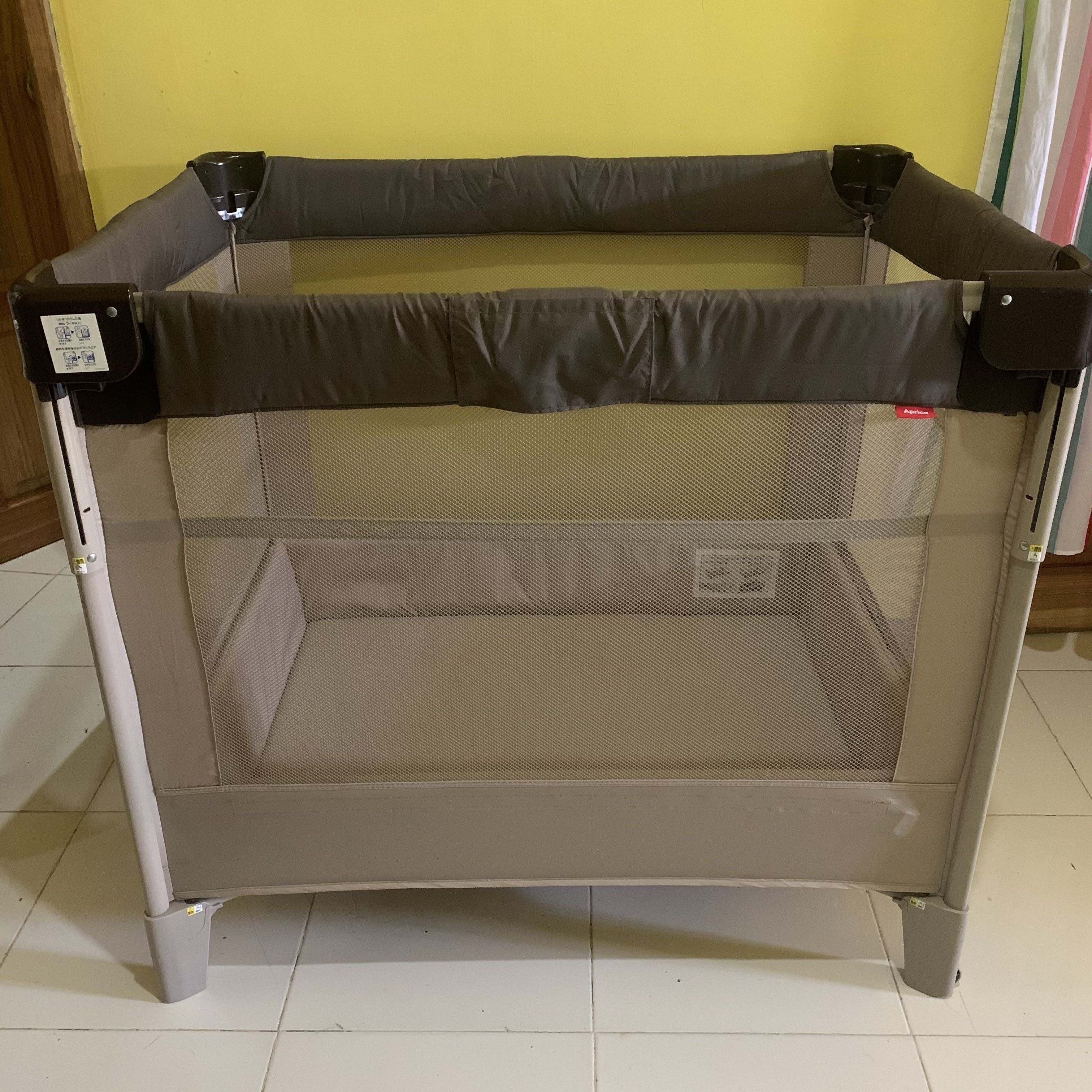 Aprica shop travel crib