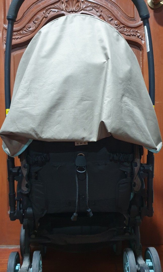 Pre-loved Aprica Karoon Lightweight Stroller (Category: Strollers) located in Paranaque City. Submitted by gelotalk (Listing ID 1241835915, Image 3). Description: RUSH - Original Aprica Karoon Lightweight Stroller Purchased in 2015. Used until recently (we needed a 2-seater stroller). Still functions near perfectly. Only selling because our family is growing. RFS: Decluttering.