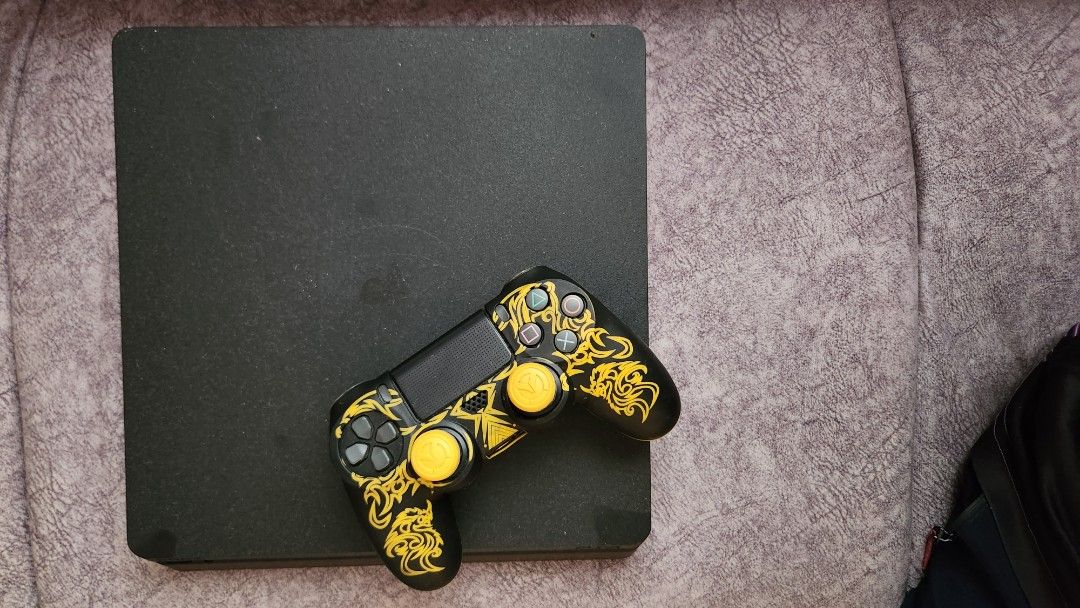 Used ps4 shop slim 500gb