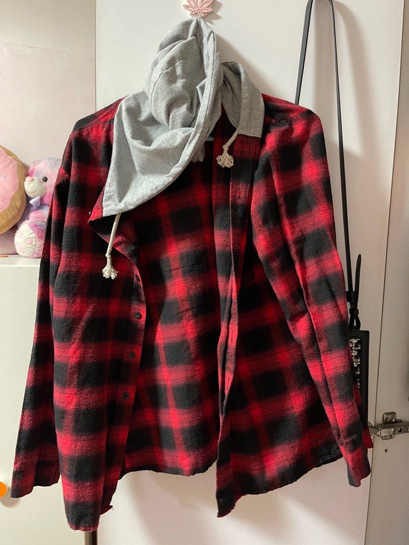 Red checkered top hoodie