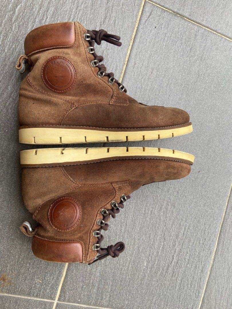 Revit yukon hotsell boots