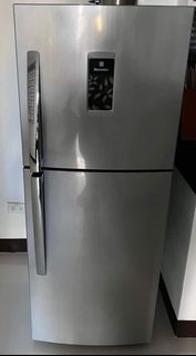 Rush Sale! Refrigerator For sale! Model: ETB2100PE Electrolux 7.5cuft >No Frost >2 door >Price: ₱8000