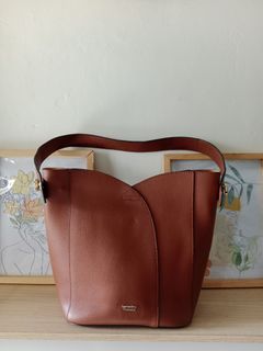 Samantha thavasa bucket bag leather ( kulit asli)