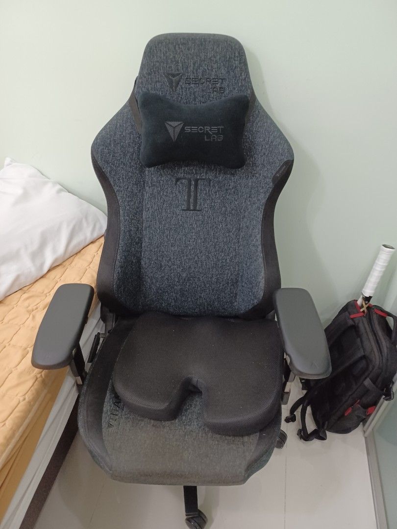 Secretlab chair (moving out), Furniture & Home Living, Furniture