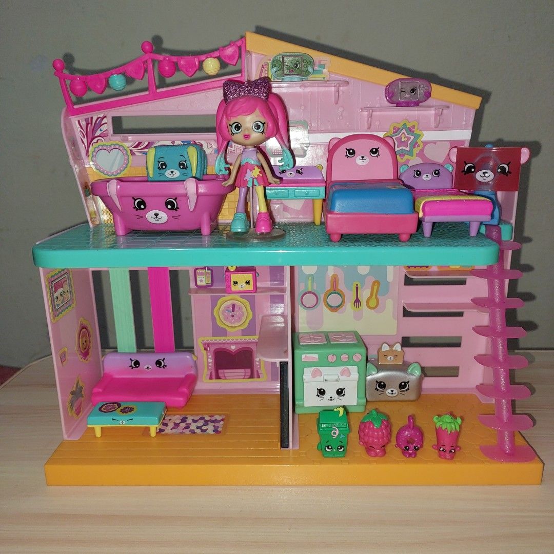 Shopkins and shopkins house furniture - toys & games - by owner
