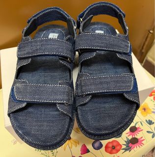 （分類：）位於 。 由 gogoog 提交（商品編號 1241826827，圖片 1）。簡介： 。