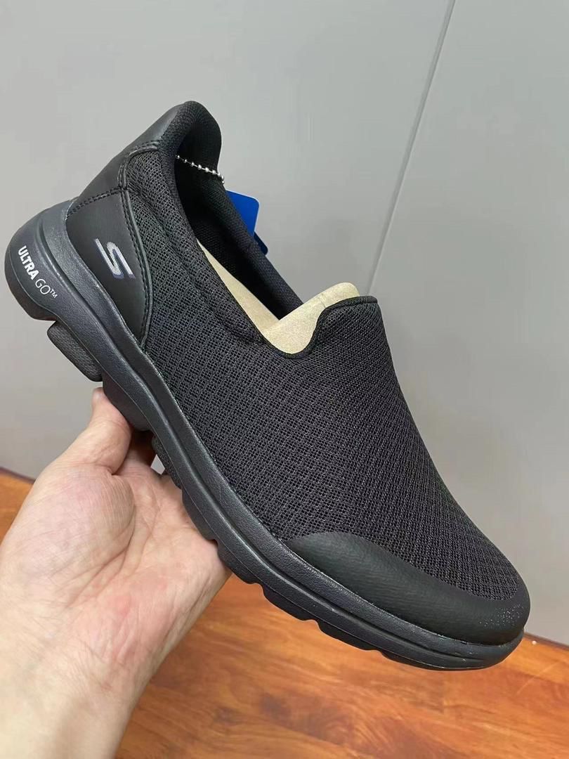SKECHERS GO WALK 5 SPARROW ULTRA GO MEN ALL BLACK ORIGINAL Men s Fashion Footwear Casual shoes on Carousell